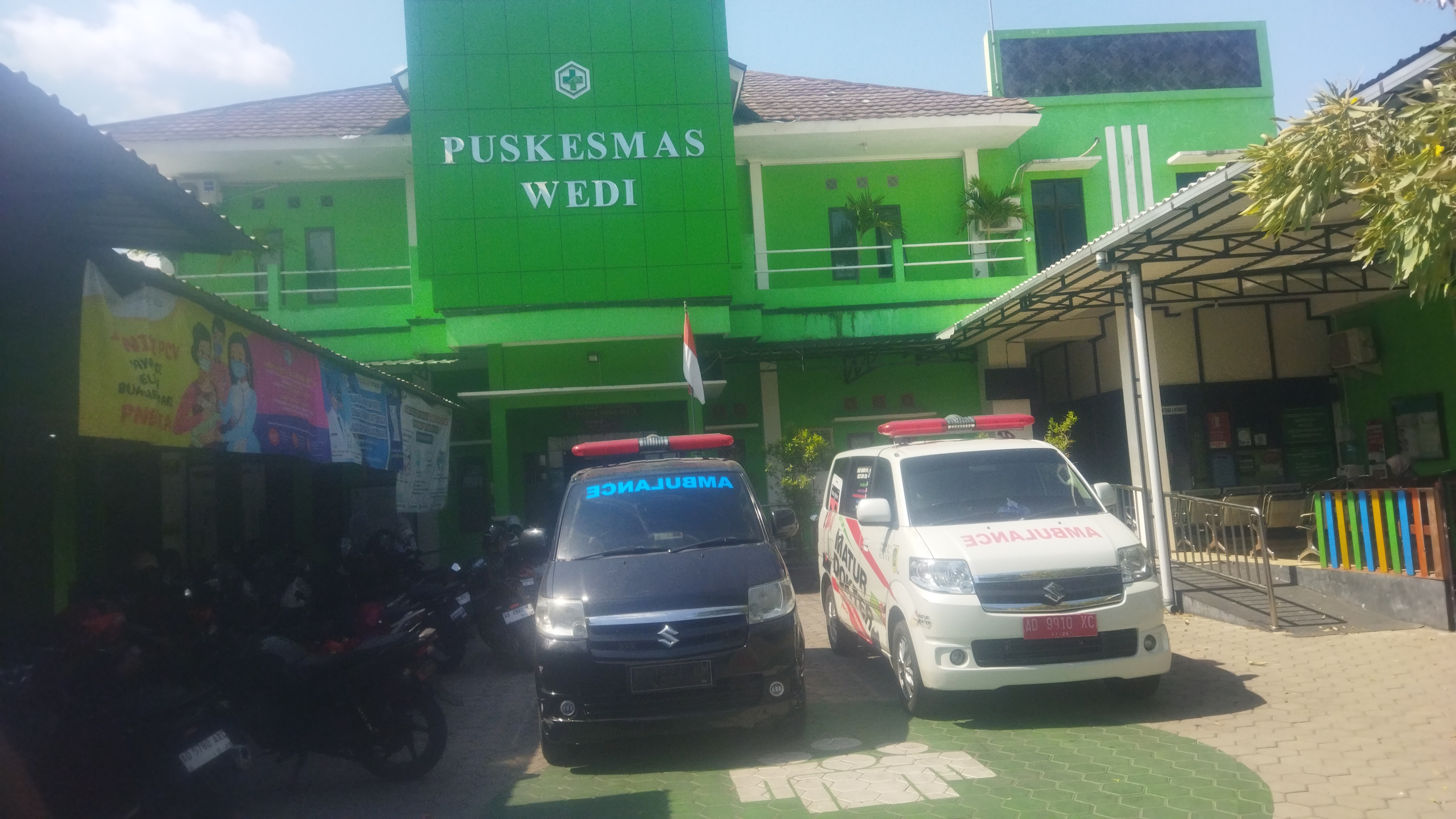Sejumlah Siswa SMP Negeri 1 Wedi Dirawat Dirumah sakit Akibat Dugaan Keracunan Makanan
